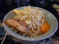 「汁なしそば 大盛り」@ラーメンマシンガンの写真