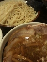 「チャーシューつけ麺中+メンマ+生卵」@大勝軒 十五夜 新宿御苑店の写真