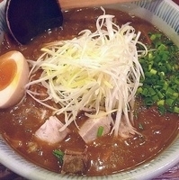 「加哩ラーメン 大盛り」@中華麺家 まんまるの写真