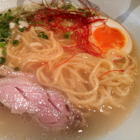 「大山地鶏の水炊きラーメン ¥700 + 半ライスサービス」@麺屋 fbの写真