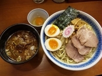 「○得つけめん（大盛）+生卵（クーポン）」@麺恋処 いそじの写真