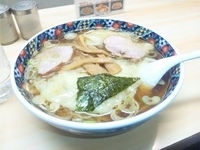 「ワンタン麺（大盛）」@春木屋 荻窪本店の写真