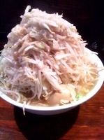 「ラーメン大+ゆで卵+野菜+あぶら」@ラーメンむねやの写真