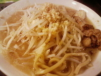 「ラブメン（小）ニンニク・カラメ」@ラブメン 楽々の写真