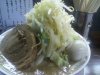 「ラーメン（野菜マシ・ニンニク）680円+大盛100円=780円（」@ラーメン 龍郎の写真