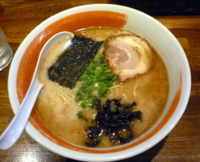 「黒豚らーめん(650円)」@とんこつらーめん 黒豚の写真