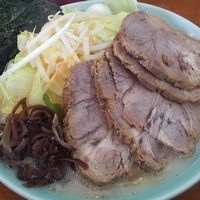 「塩チャーシューメン並 + もやキャベ ￥900」@横浜ラーメン 壱福家の写真