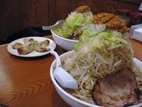 「ふじ麺+大盛り+野菜タワー×2」@常勝軒 伊勢崎総本店の写真