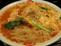 「太陽のエッグラーメン（+半玉）」@太陽のトマト麺 福島駅前支店の写真