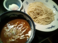 「温泉玉子カレーつけ麺（並盛り・冷盛り）」@三ツ矢堂製麺 中目黒本店の写真