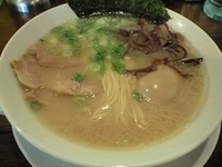 「味玉ラーメン+替え玉（計870円）」@博多長浜らーめん とんこつとん太の写真