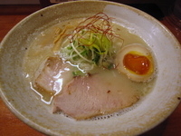 「鶏元素らーめん」@麺元素の写真