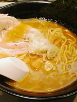 「らーめん（￥680）」@らーめん和蔵 関内店の写真