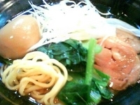 「Premiumらぁめん+味玉（￥550+クーポン）」@らあめん一撃 松戸駅前店の写真