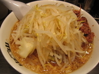 「ラーメン 脂少なめ（並盛り 250g）ニンニク」@山盛山の写真