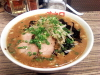 「味噌らーめん+大盛無料」@味噌屋八郎商店 新宿店の写真