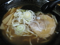 「とろみ魚介らーめん+卵かけごはん」@笑屋本舗の写真