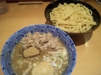 「味玉つけめん （950円）+豚ほぐし（150円）」@六厘舎の写真