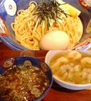 「特製わんたんつけ麺（黒だし）+味玉」@八雲の写真