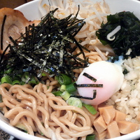 「油そば￥650（極太麺に変更）+大盛￥120」@丸直の写真