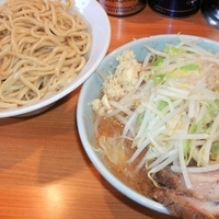 「シークァーサーつけ麺（850円）+ニンニク」@ラーメン二郎 八王子野猿街道店2の写真