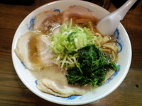 「背脂チャーシュー麺」@麺屋 亥龍の写真