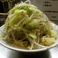 「塩ラーメン （ニンニク+ヤサイ多め）」@らーめん大 池袋店の写真