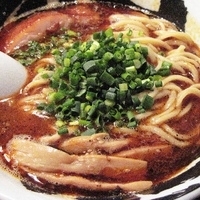 「赤 武骨ら～麺」@麺屋武蔵 武骨の写真