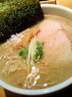 「醤油ラーメン（大盛無料）650円」@麺屋 萩屋の写真