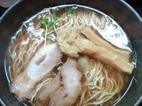 「丸鶏旨味そば 醤油（700円）」@麺屋33の写真