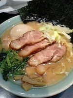 「特松壱家+ギョーザ」@松壱家 戸塚店の写真