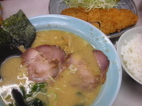 「ロースカツみそラーメンセット1100円」@彩香の写真