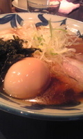 「醤油らーめん+味玉」@らーめん 神田 磯野の写真