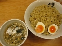 「玉つけ麺 900円」@塩専門 ひるがお 東京駅店の写真