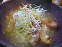 「晩酌セット【生ビール+ザーサイ+豚トロ+塩ラーメン】（1660円」@麺酒場 でめきんの写真