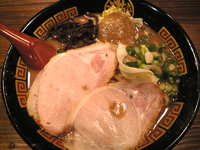 「釜炊きとんこつラーメン（720円）」@釜炊き豚骨ラーメンきら星 満天の写真