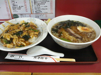 「中華丼とラーメンのセット（800円）」@中国料理 江陽の写真