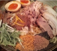 「油そば+トッピングチャーシュー（750円+250円）」@油そば 椿の写真