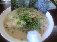 「博多らーめんまる（680円）」@博多ラーメン とんこつ家の写真