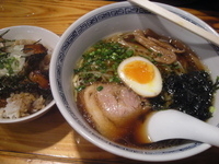 「らーめん600円Aセット300円」@麺匠 豚豚の写真