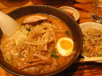 「味噌らーめん750円Bセット300円」@麺匠 豚豚の写真