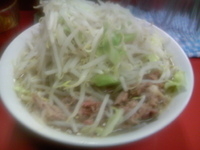 「小ラーメン680円ほぐし豚100円野菜」@らーめん豚喜の写真