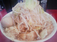 「豚ラーメン（野菜・ニンニク・アブラ・カラメ）」@千里眼の写真