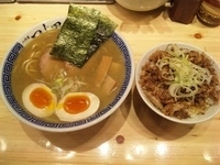 「二代目らーめんとチャーシューめし」@つじ田 神田御茶ノ水店の写真