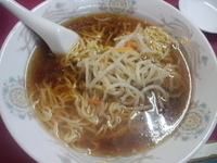 「正油ラーメン（210円）餃子（150円）」@天安ラーメンスーパーの写真