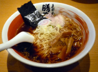 「正油ラーメン（700円）」@支那そば 勝丸 六本木ヒルズ店の写真