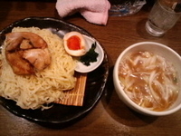 「極細つけ麺（大盛）」@らー麺にしかわの写真