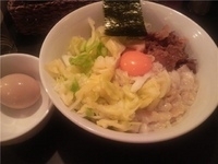 「【限定】背★油そば+味玉」@らーめん こてつの写真