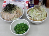 「辛みそつけ麺、全部トッピング、麺特盛、野菜大盛」@拉麺 岩男の写真