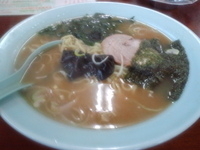 「ラーメン\300（火～金の2～5時限定）+餃子\100（クーポン」@ラーメンショップ 三毳本店の写真